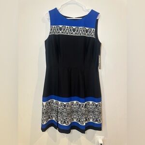 💚Tahari Elegant Black and Blue Sleeveless Dress